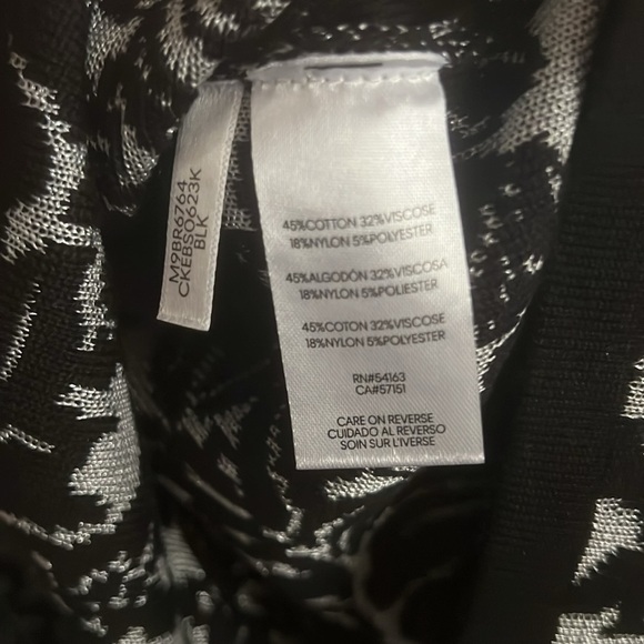 Calvin Klein Pull on Elegant Black and Gray Patterned Skirt - Picture 4 of 4